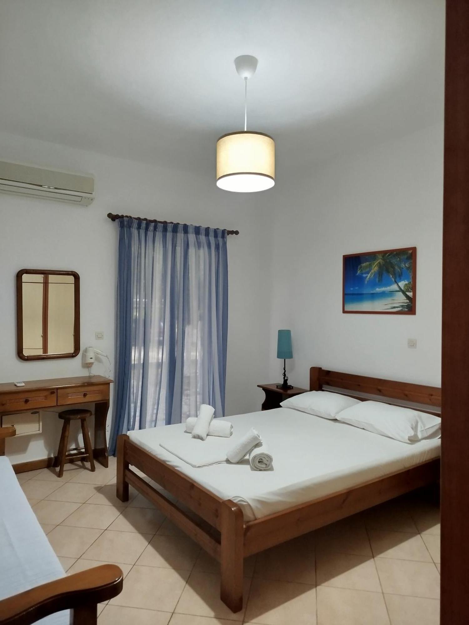 Riverside Αpartments Василики Екстериор снимка