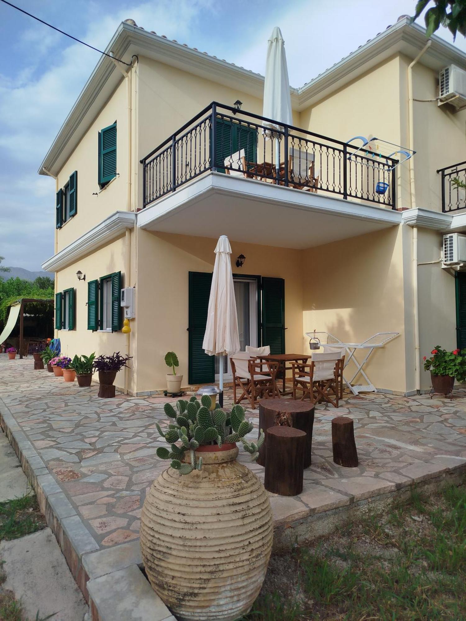 Riverside Αpartments Василики Екстериор снимка